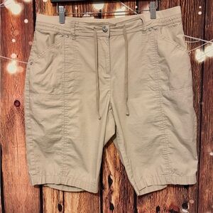 Cleo Tan Bermuda Shorts Size 14